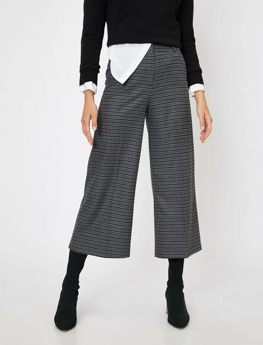 16324 Black-Grey Check Trousers