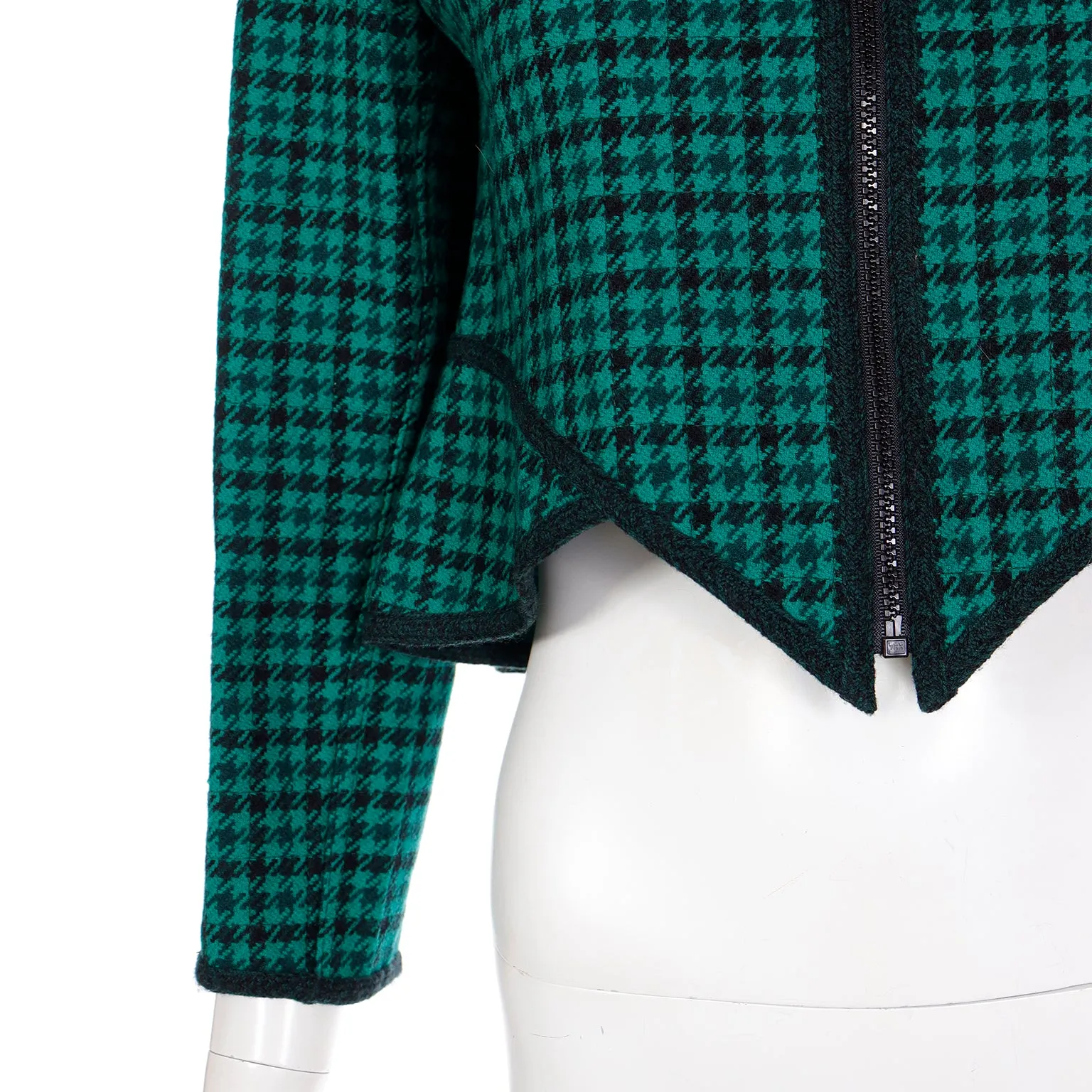 1980s Geoffrey Beene Green Plaid Cropped Zip Front Jacket