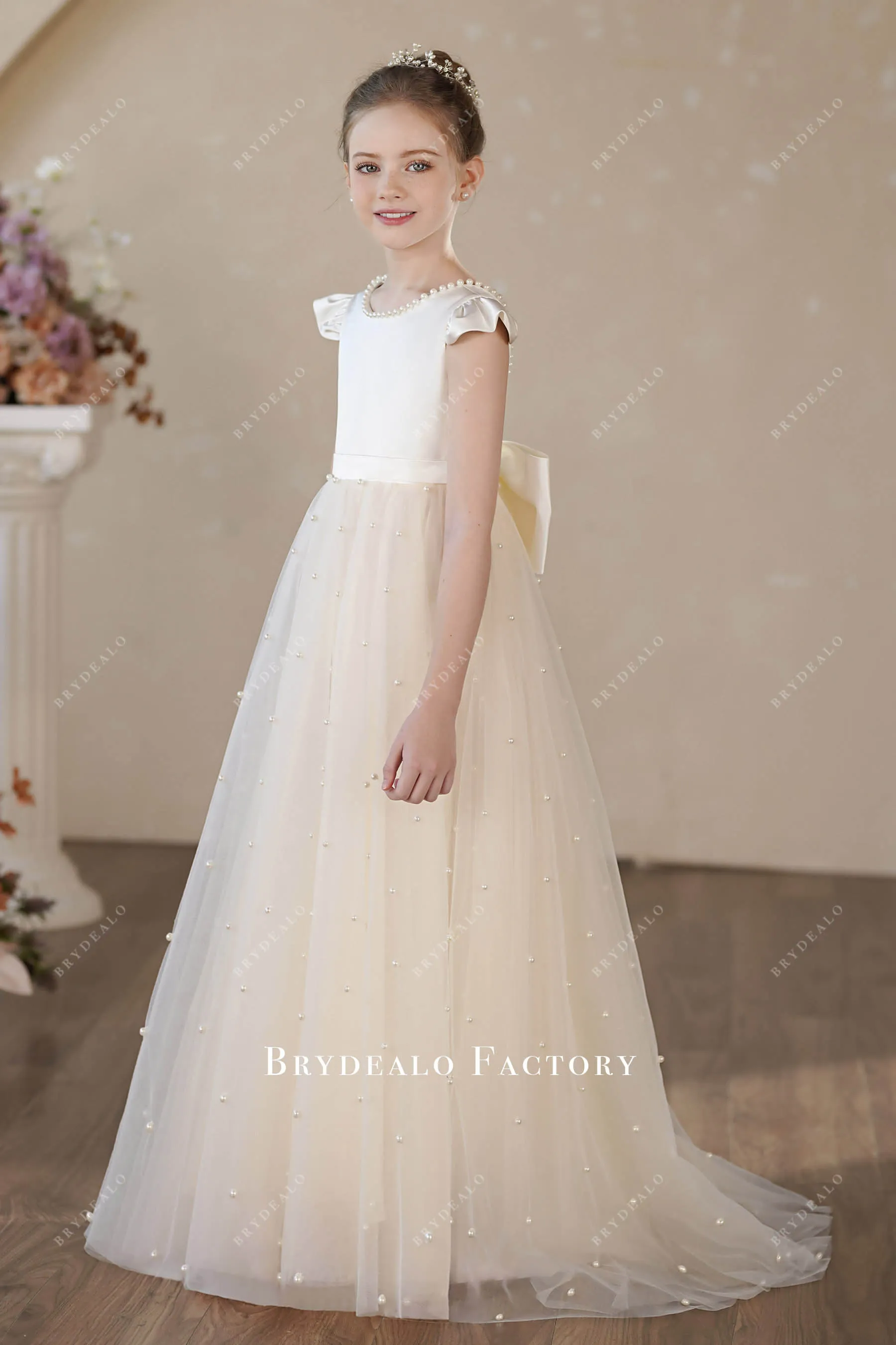 Adorable Bow V Back Pearl Satin Ivory Tulle Flower Girl Dress