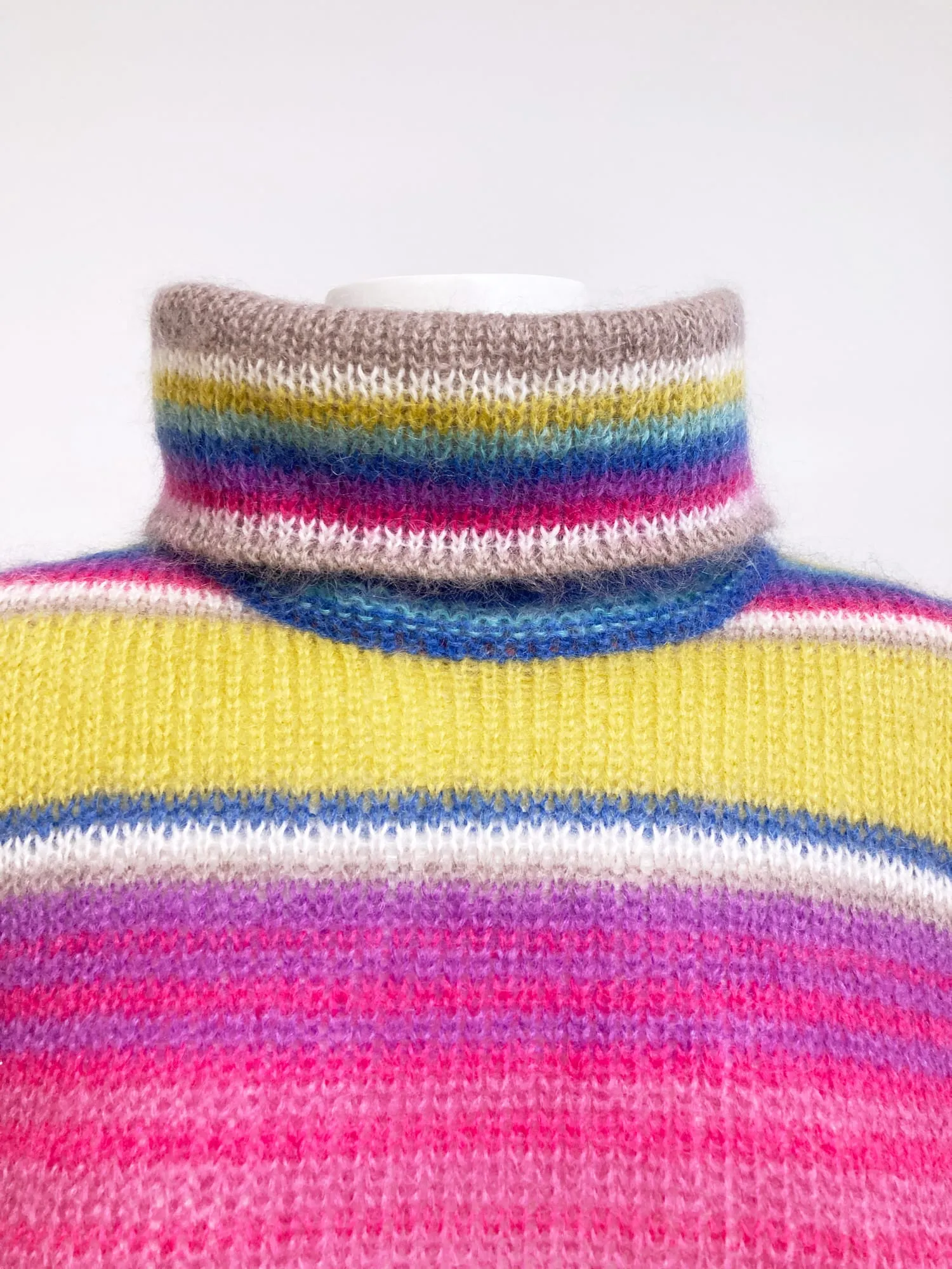 Byblos Blu 1990s multicolour striped mohair turtleneck jumper - sz 40