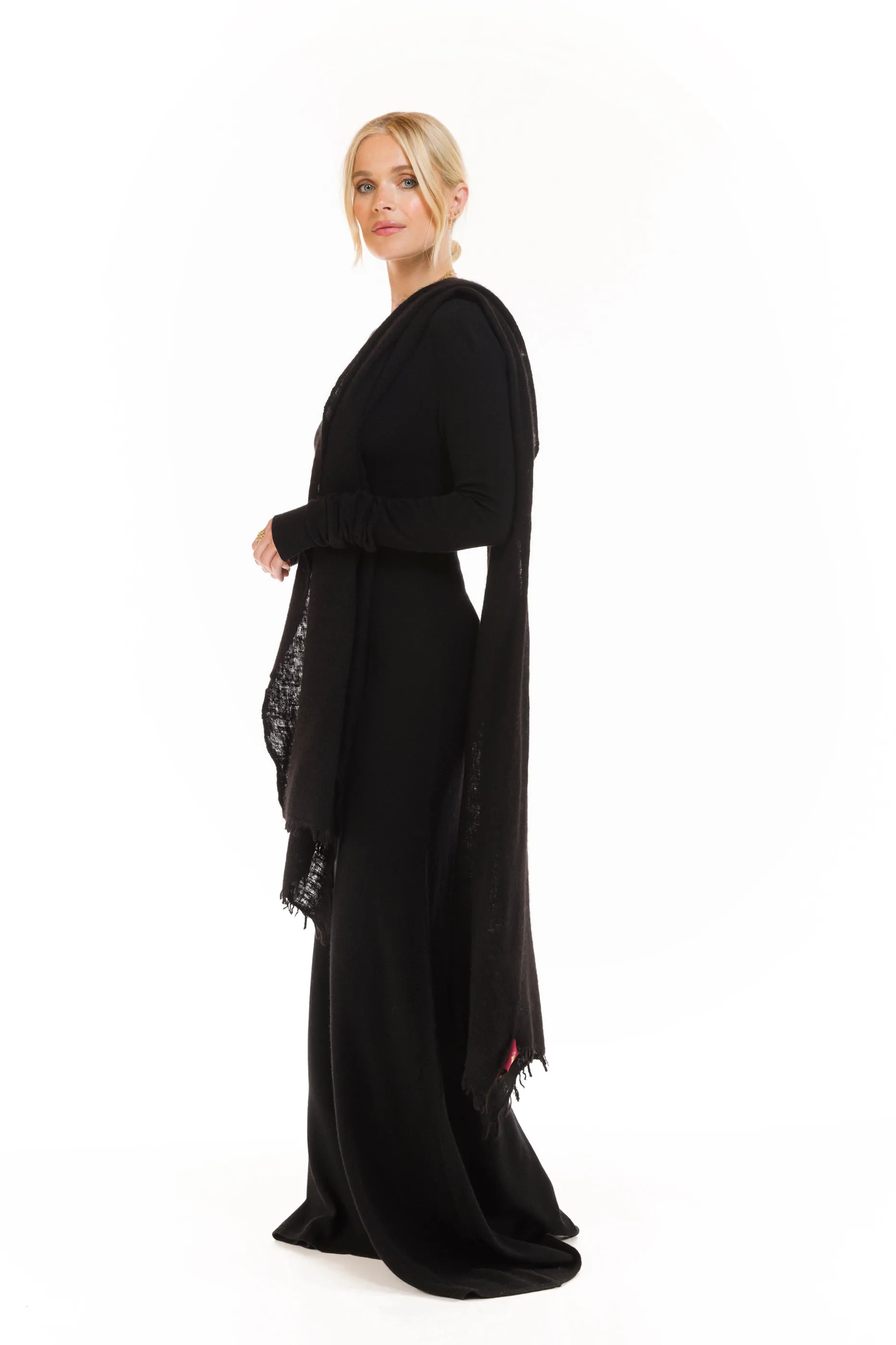 CASHMERE MAXI FITTED DRESS BLACK