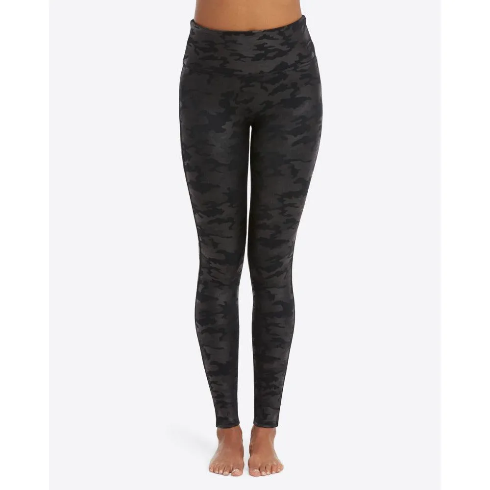 Faux Leather Camo Leggings SPANX - Matte Black Camo