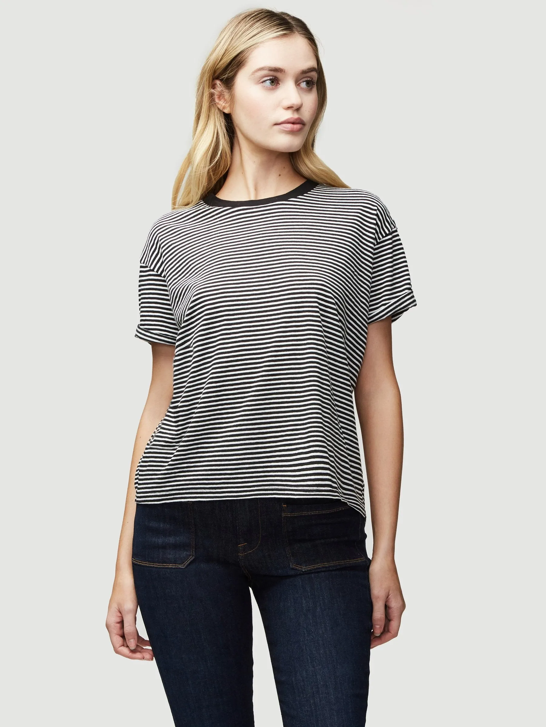 FRAME - Slouchy Crew Tee in Noir Multi