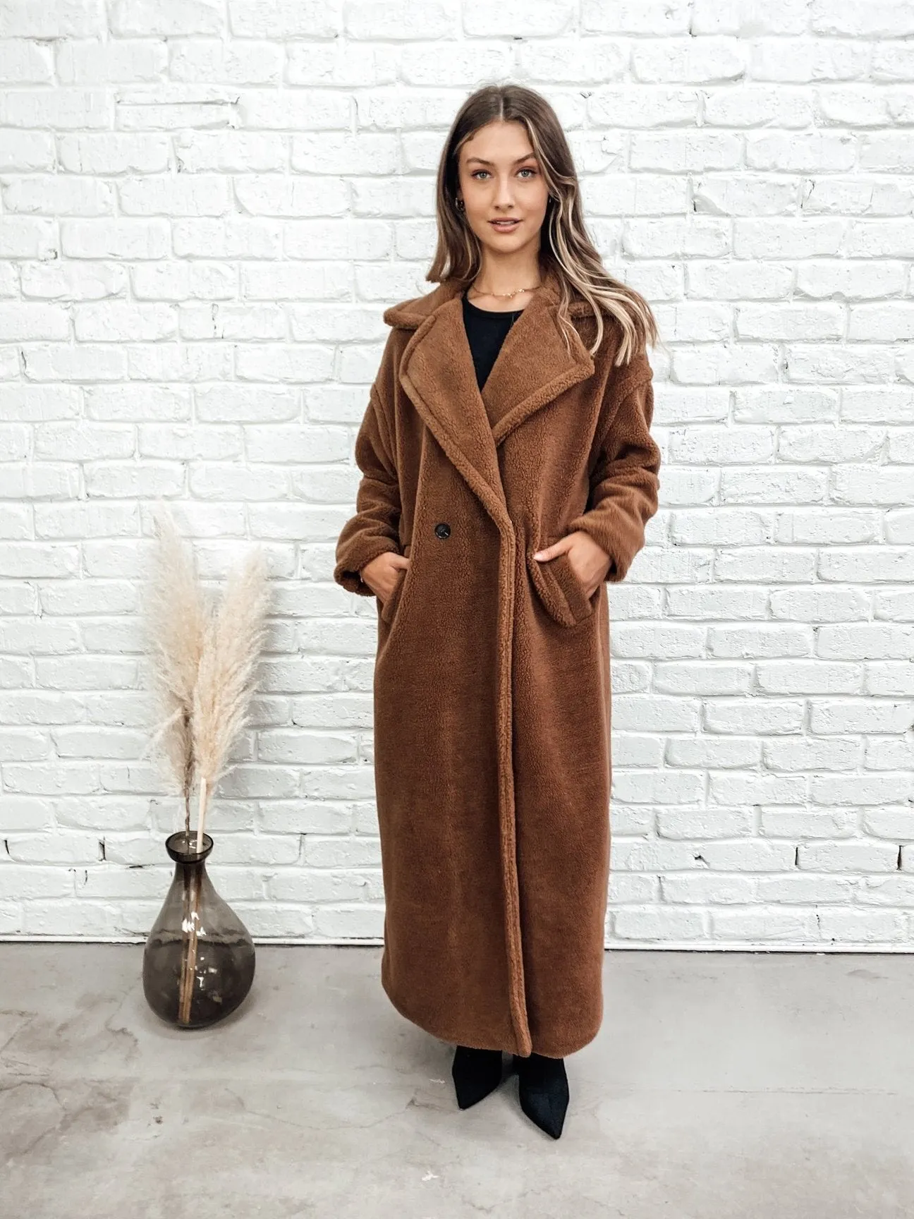 Jaz long slouch chocolate teddy coat