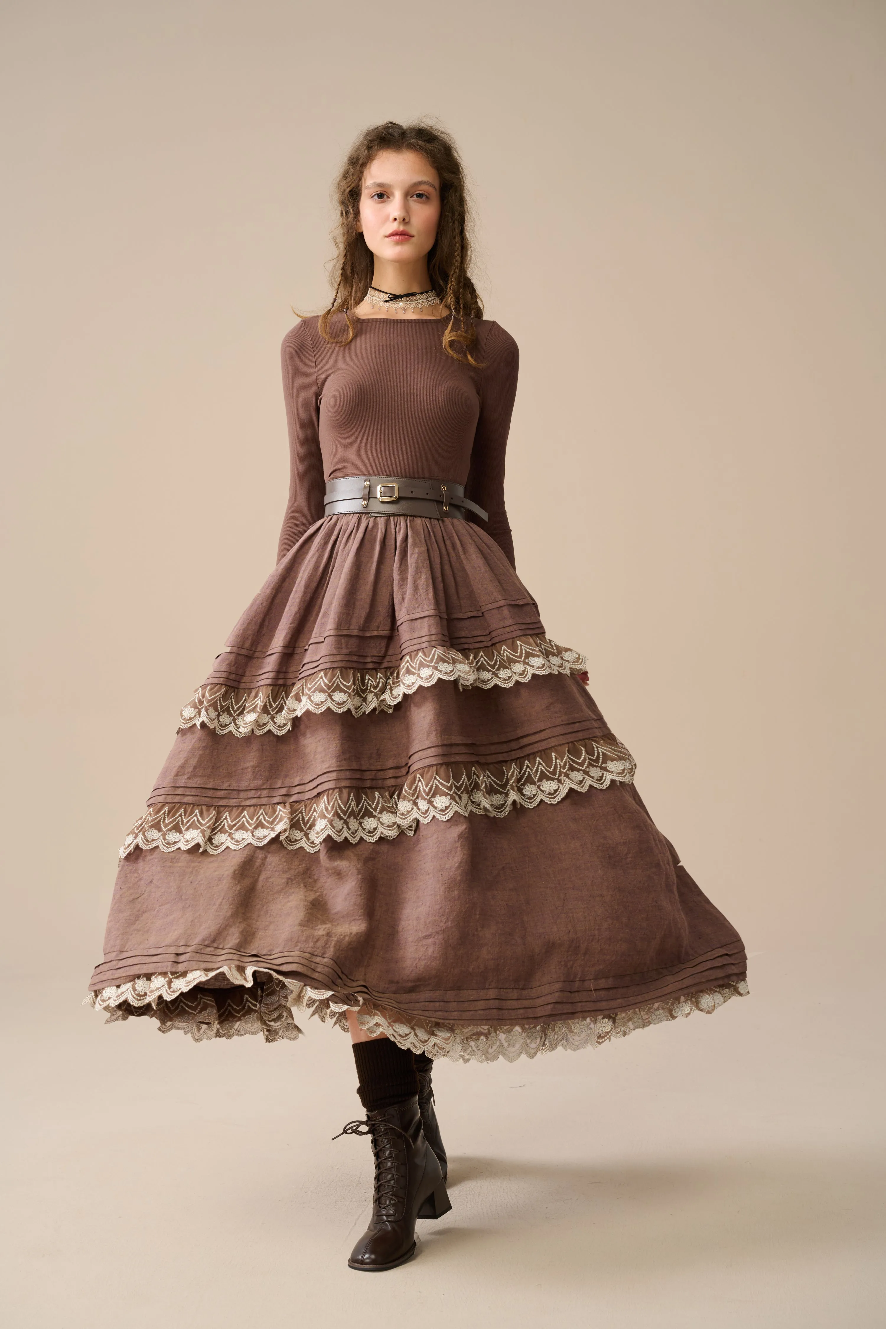 Monica 13| layered velvet skirt with lace