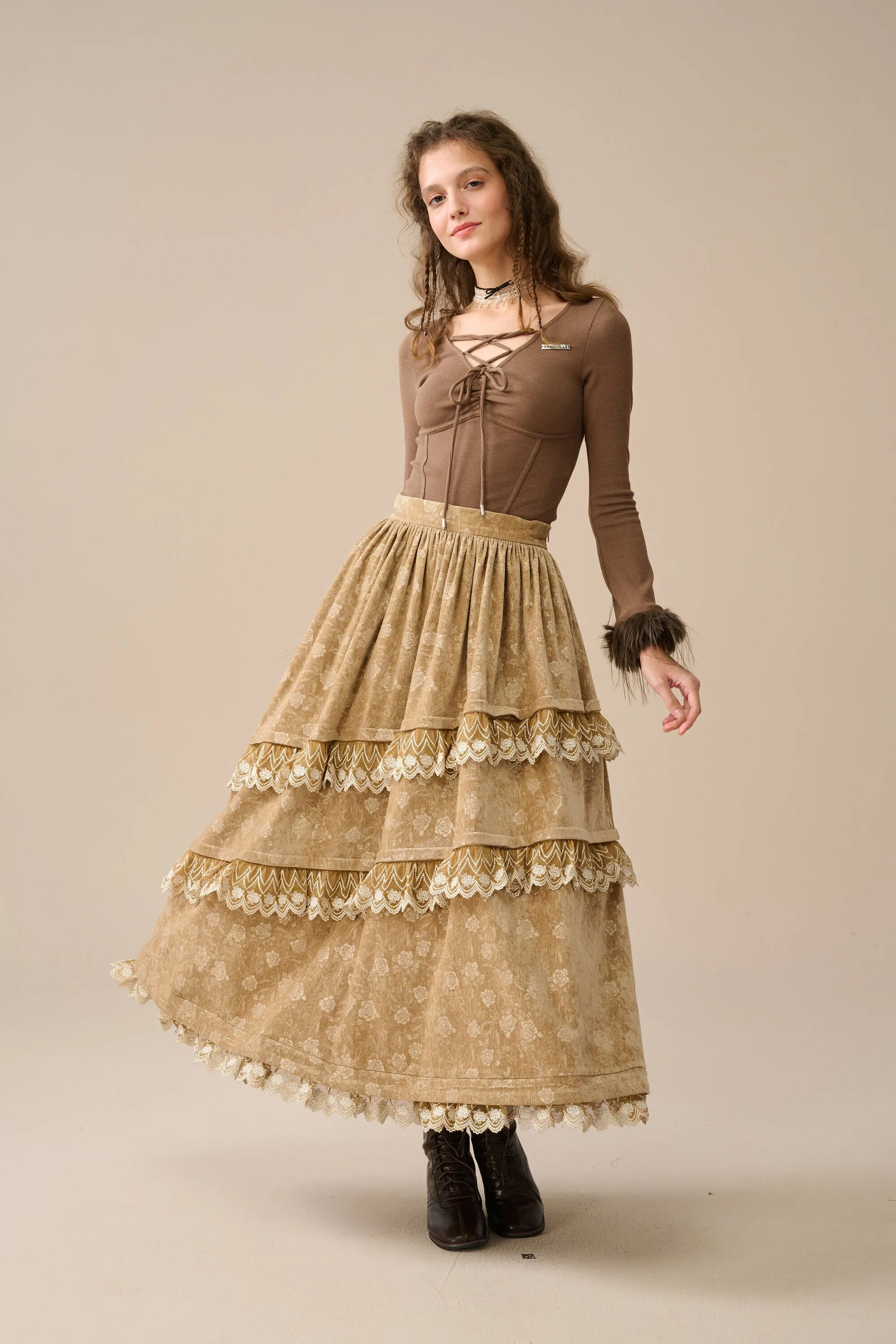 Monica 13| layered velvet skirt with lace