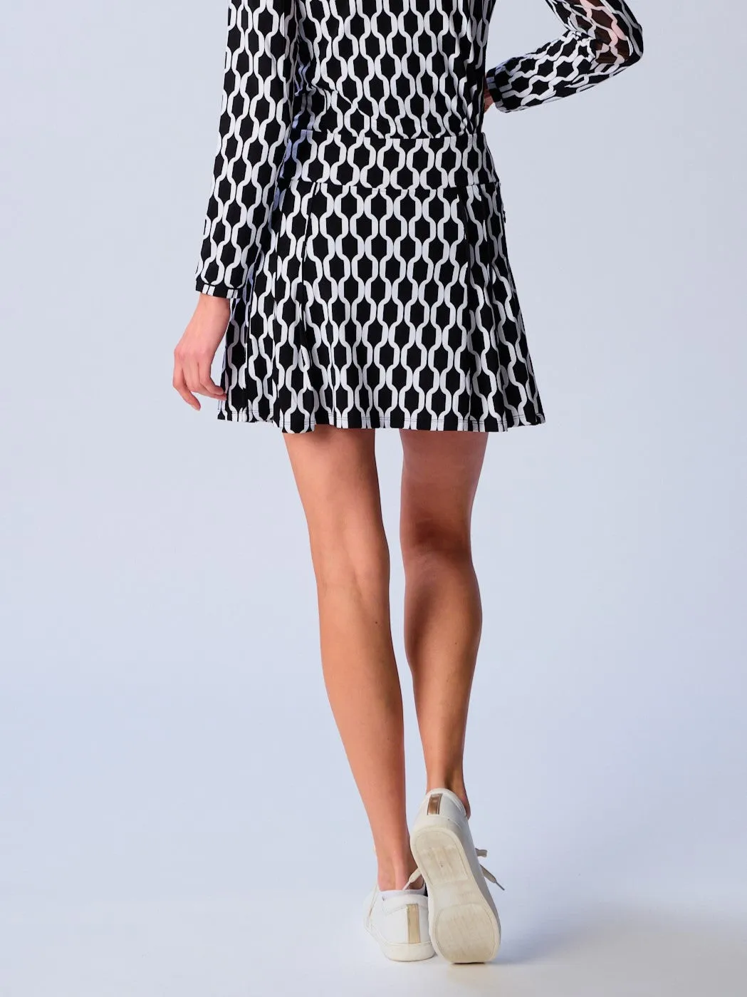 Piping Skort in Black Geo