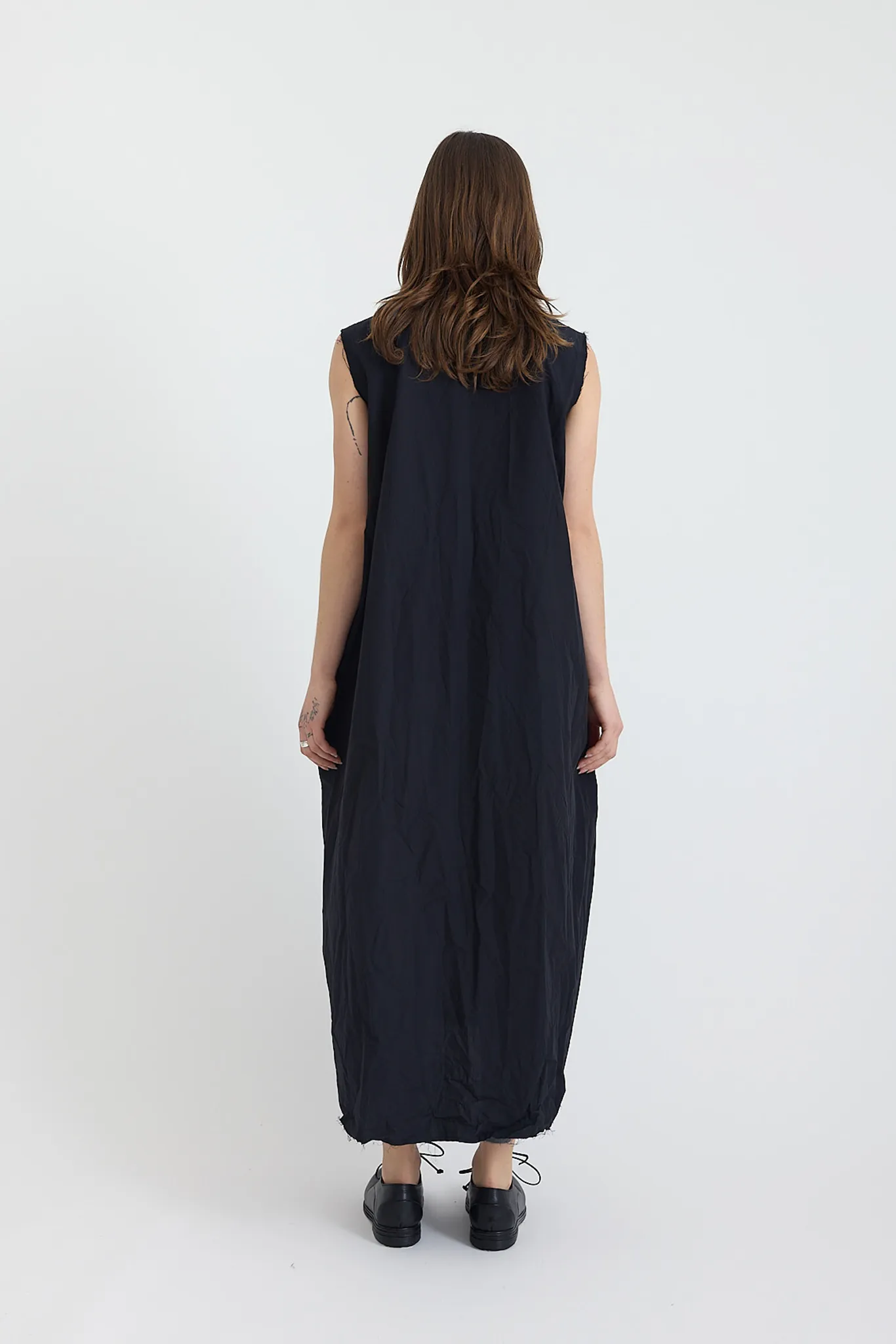 Scha - Round Neck Sleeveless Long Dress "12B-OE"