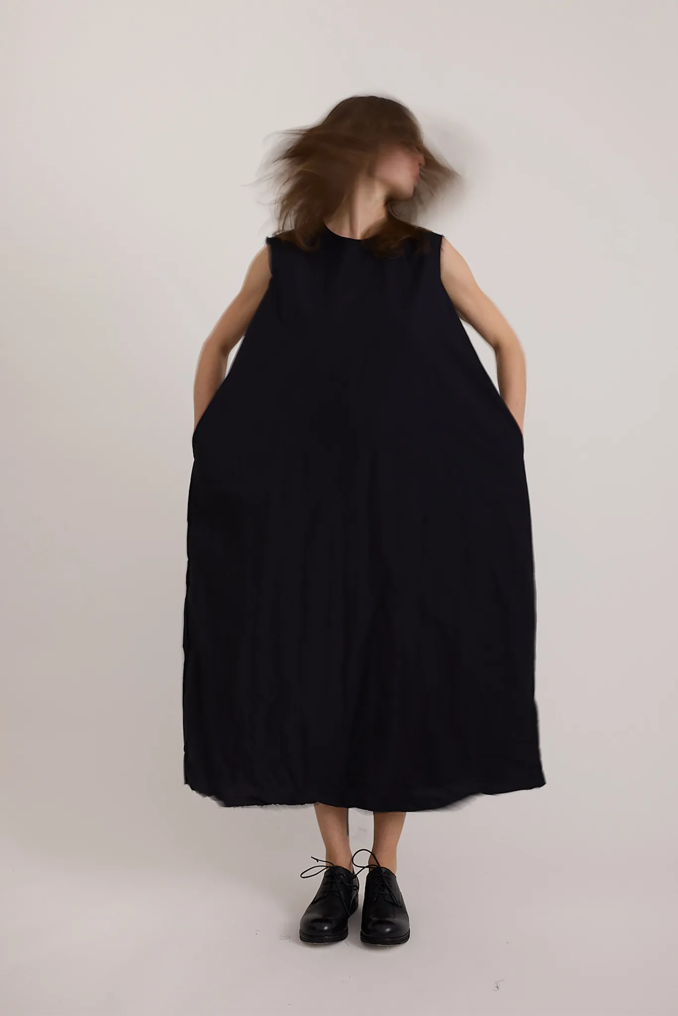 Scha - Round Neck Sleeveless Long Dress "12B-OE"