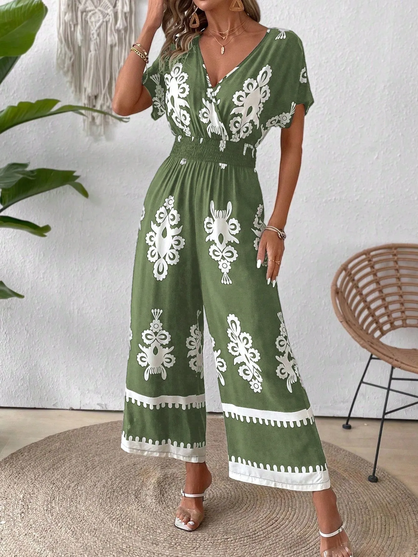 SHEIN VCAY V-Neck Contrast Pattern Short Sleeve Elastic Waist Summer Casual Jumpsuit For Vacation