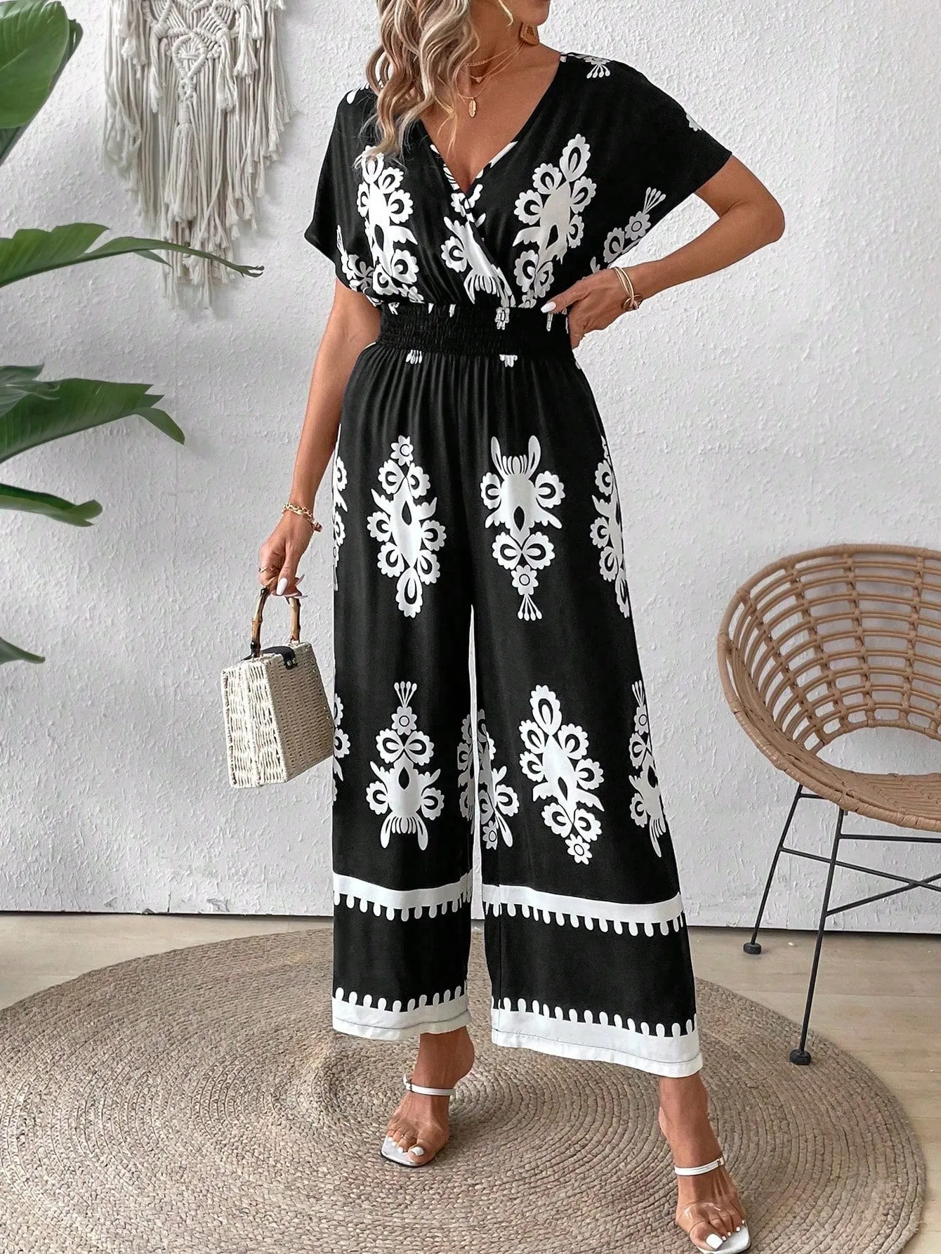 SHEIN VCAY V-Neck Contrast Pattern Short Sleeve Elastic Waist Summer Casual Jumpsuit For Vacation