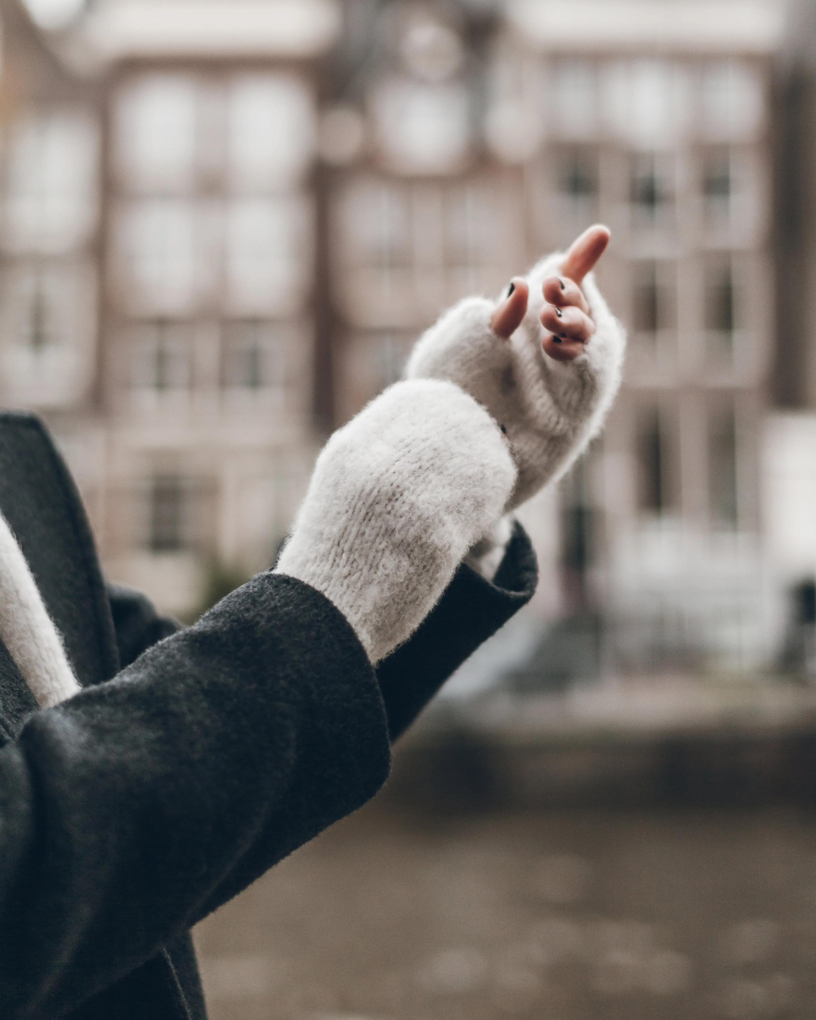 The White Fluffy Alpaca Knit Gloves